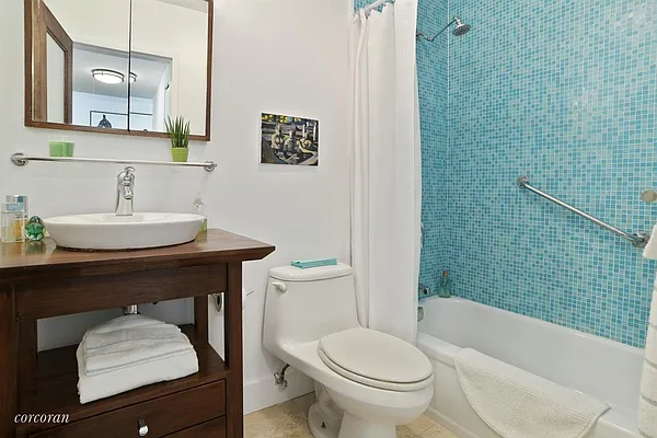 Sold by Corcoran | media 14