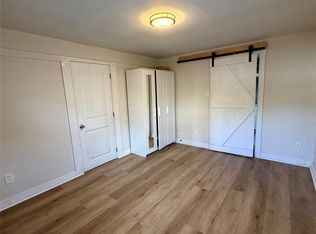 1126 1/2 Ryon St #C, Houston, TX 77009
