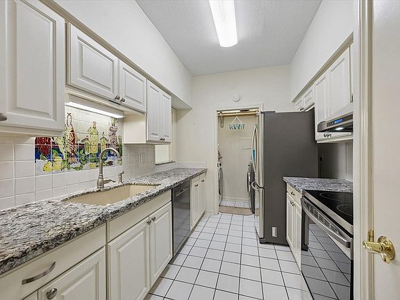 4th image of 2475 Underwood St APT 361