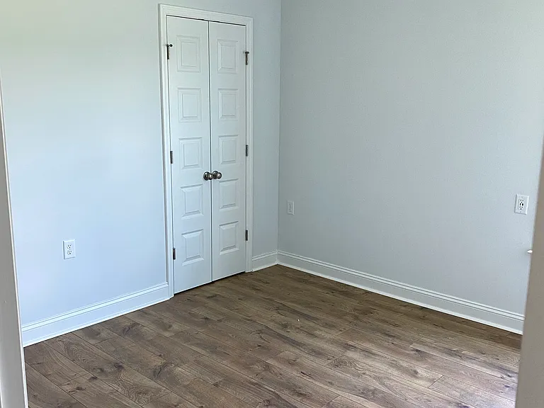215 Bailey Cir — Photo 20