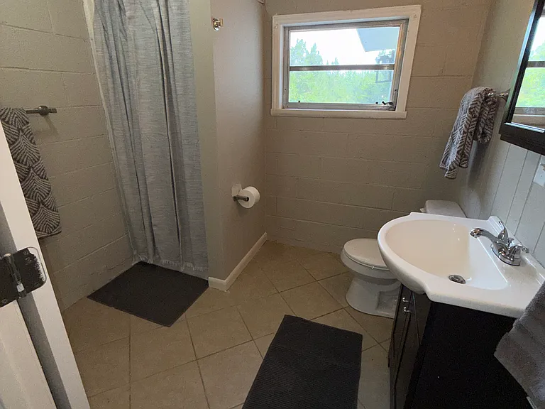 5773 Venable Rd — Photo 3
