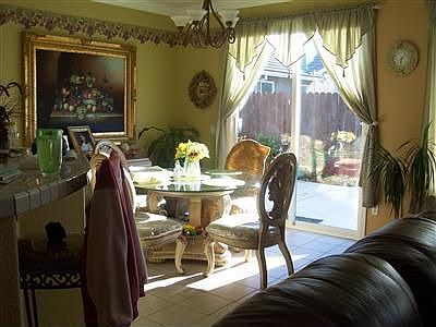 Kitchen Nook Area