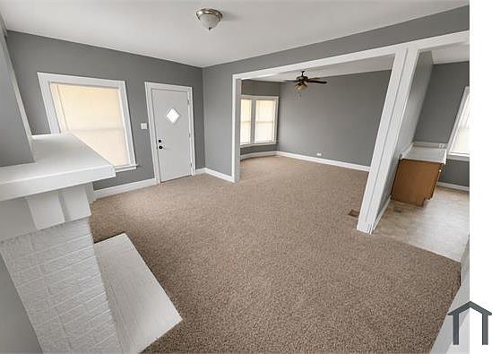 5th image of 4958 Maplewood St