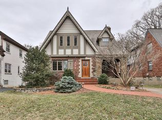 3870 Drakewood Dr, Cincinnati, OH 45209