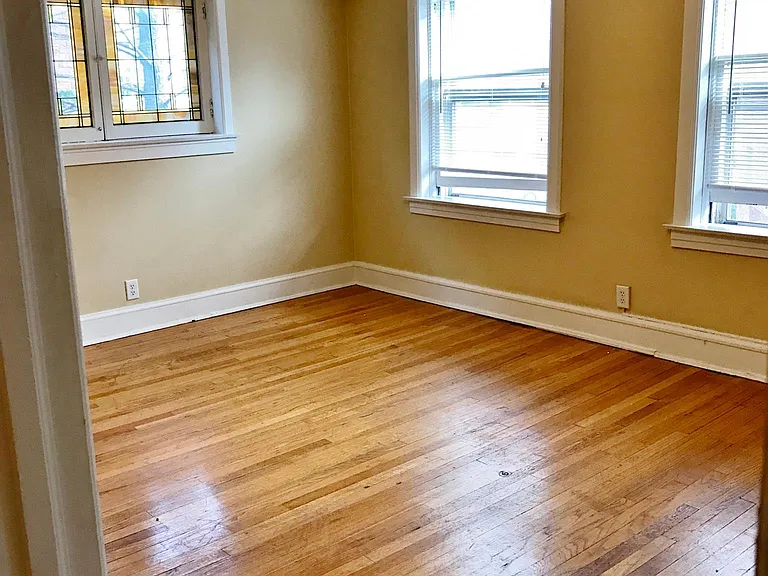 2314 E Wyoming Pl — Photo 3
