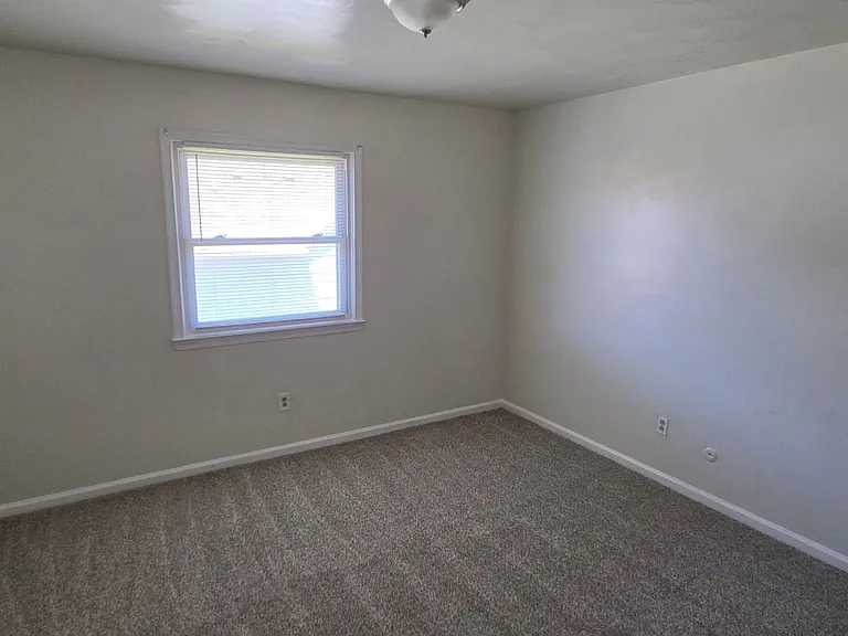 1810 Sparrow Rd — Photo 16