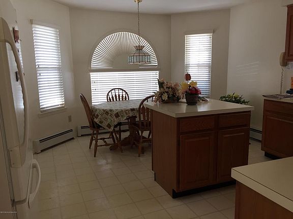 4th image of 93 Narberth Way