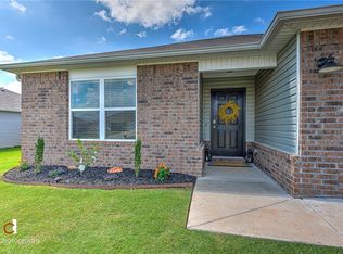 812 NW Evans Cir, Bentonville, AR 72713