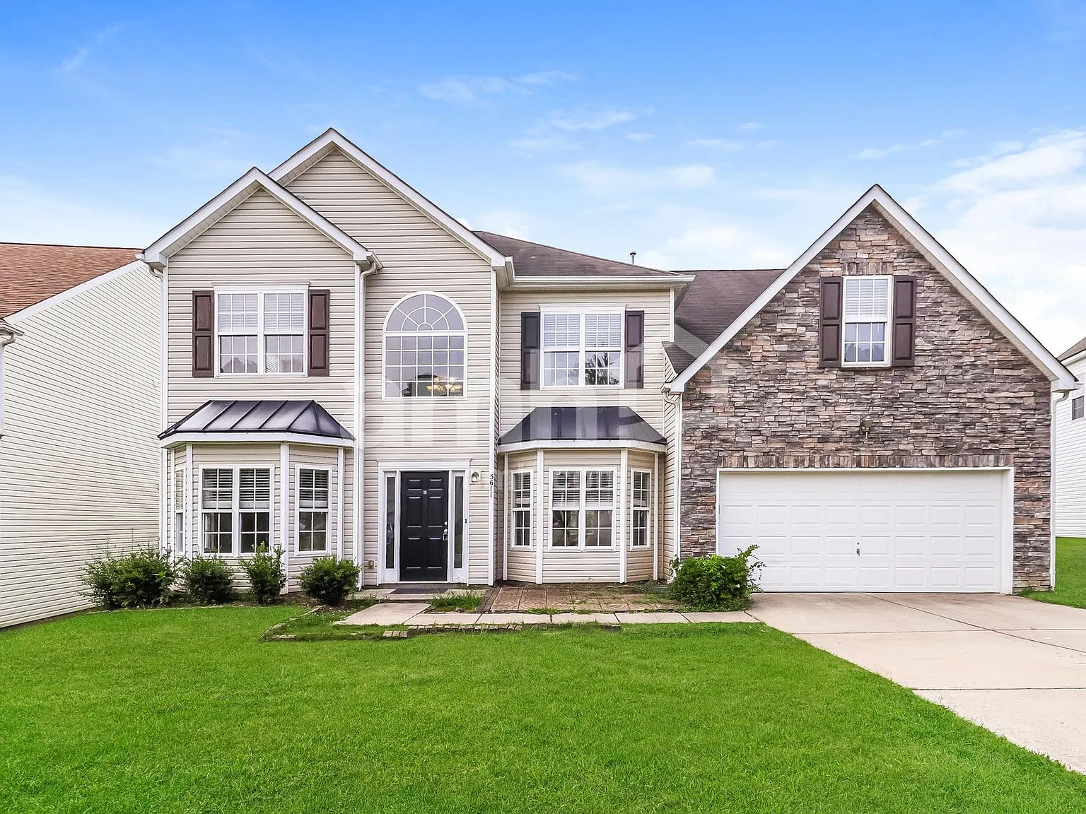 5 bed, 3.0 bath, 3004 sqft, $2,810 — Photo 1
