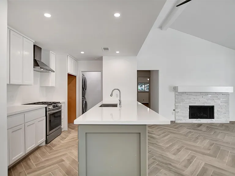7 Bitterwood Ct — Photo 16