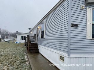 132 Pine Blf #132, Flint, MI 48504