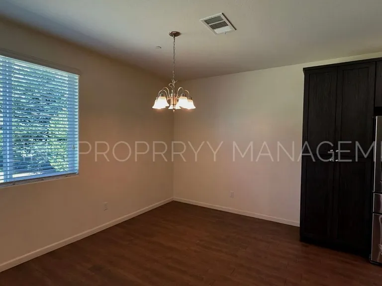 2919 S Tipton St — Photo 12