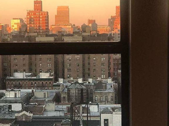 3rd image of 207 W 106th St APT 16E