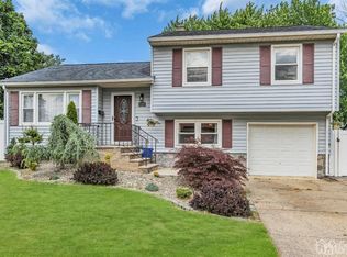 127 Albourne St, South River, NJ 08882