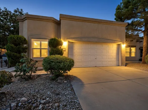 3720 Candelarias Ln NW, Albuquerque, NM 87107