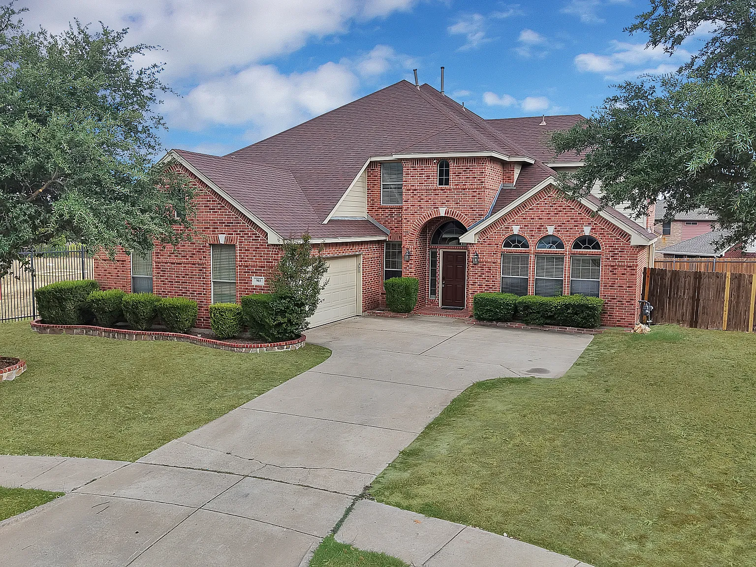 4 bed, 3162 sqft, $2,800 — Photo 2
