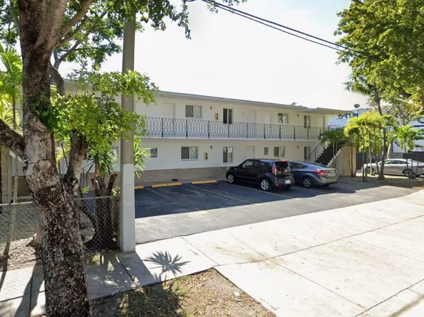 Casiguapo - 500, 500 NW 35th St APT 5, Miami, FL 33127