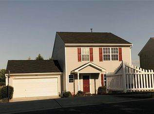 1967 9th Street Pl SE, Hickory, NC 28602