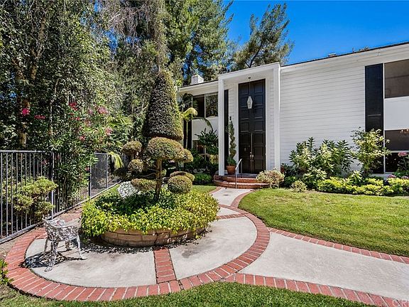2nd image of 16454 Royal Hills Dr
