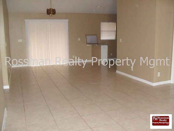 3rd image of 4932 Jordan Ave