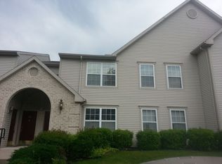 209 Forest Oak Ln, Harrisburg, PA 17110