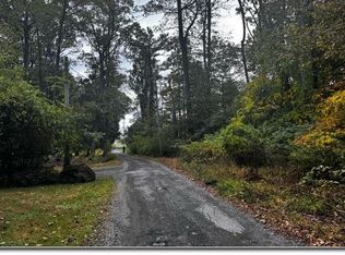 4759 Sheep Rock Rd, Macungie, PA 18062