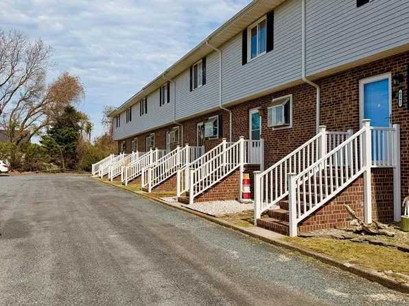 6392 Teal Ln, Chincoteague, VA 23336