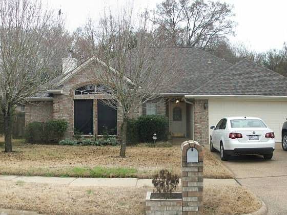 1st image of 1708 Starling Dr