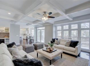 13009 Catalina St, Leawood, KS 66209