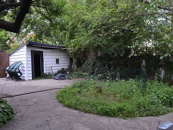 4th image of 933 E 96th St #1
