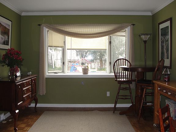 3rd image of 131 Shelbourne Rd