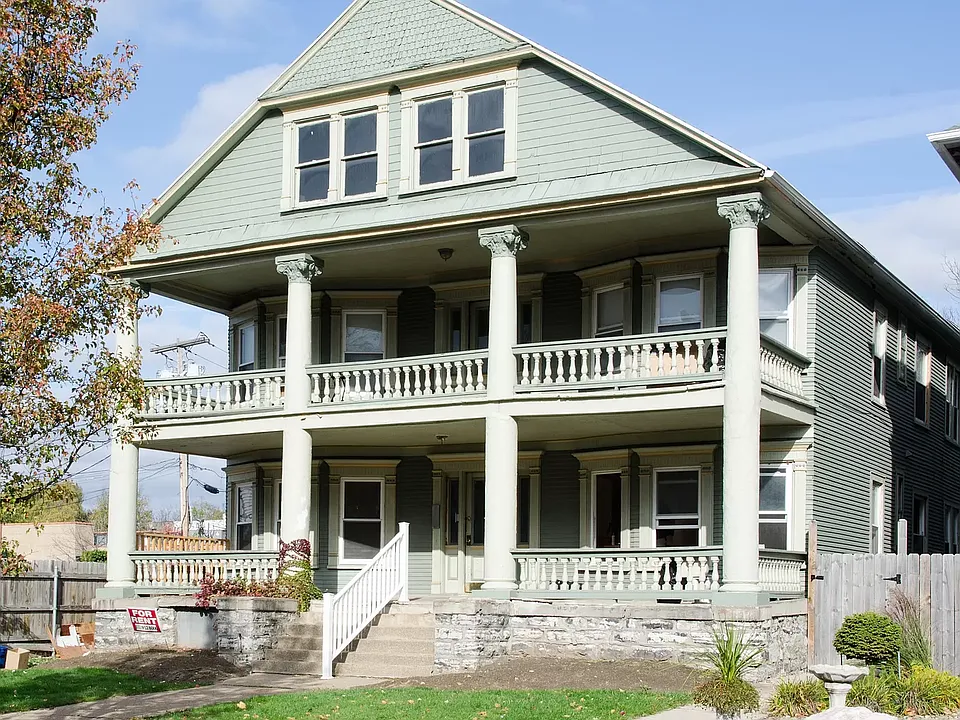 628 W Delavan Ave #7