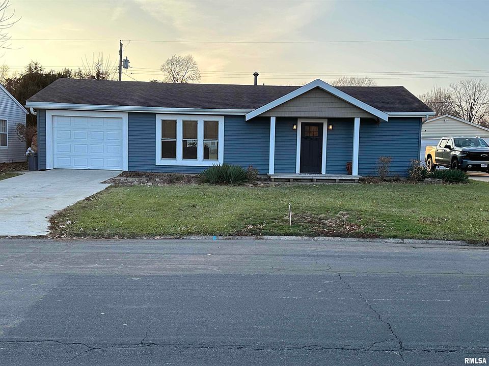 1st image of 1352 Russell Ave