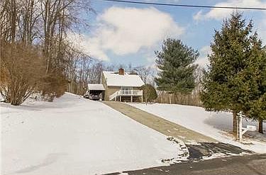 2nd image of 119 Varsity Rd