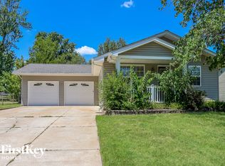 5 N Lang Dr, O'Fallon, MO 63366