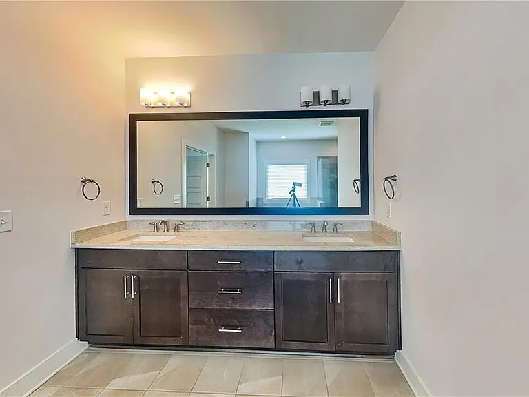 1322 English St NW — Photo 12