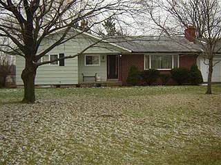 2nd image of 2941 Hayes Ave