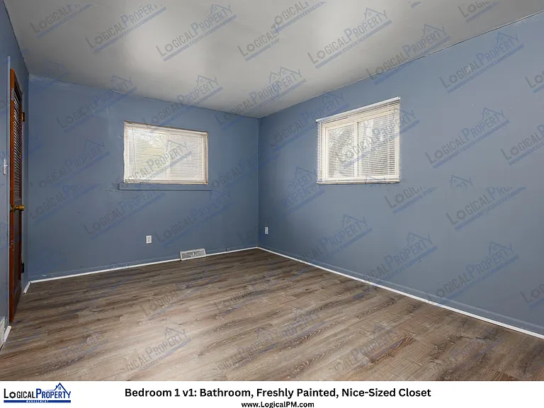 19435 McCormick St — Photo 9