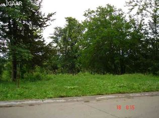 905 10th Ave, Coralville, IA 52241