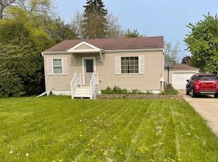 2401 James Blvd, Racine, WI 53403