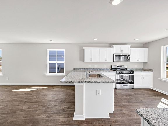 4th image of 145 Hale Rd