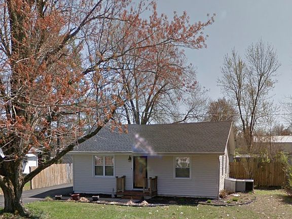 2nd image of 208 York St
