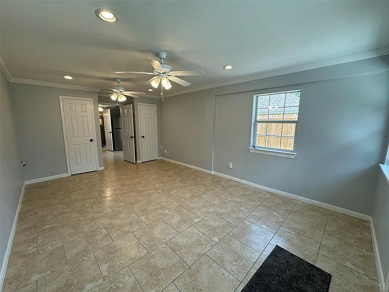 7910 Sands Point Dr — Photo 24