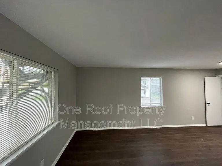 644 N 31st St #A — Photo 3