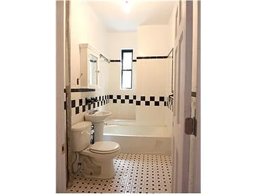 Rented by Douglas Elliman | media 16