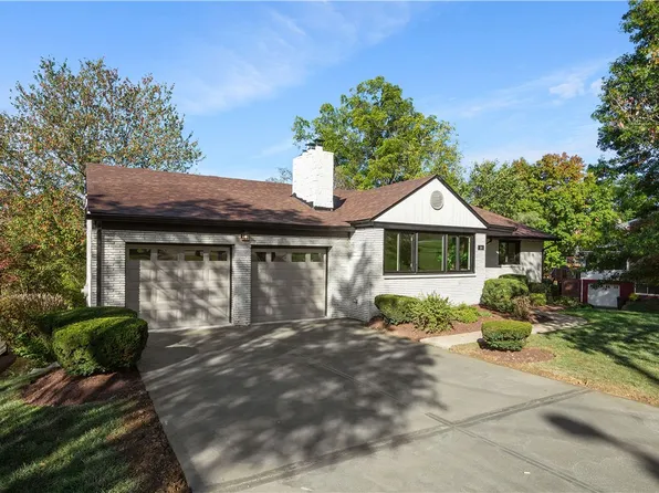 186 Seneca Dr, Pittsburgh, PA 15228