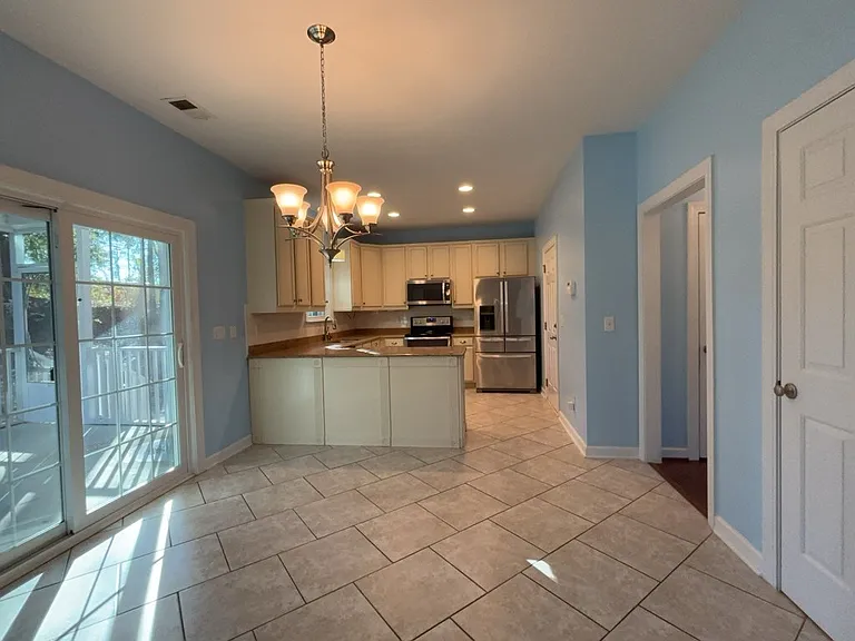 1009 Blockade Runner Pkwy — Photo 17