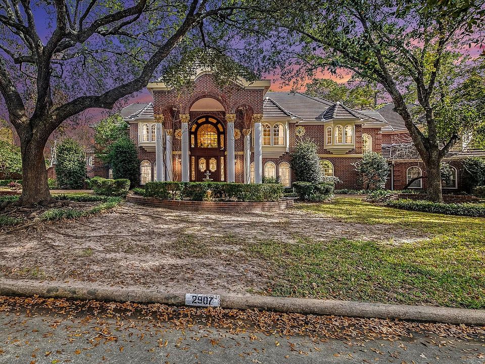 1st image of 2907 Cedar Woods Pl
