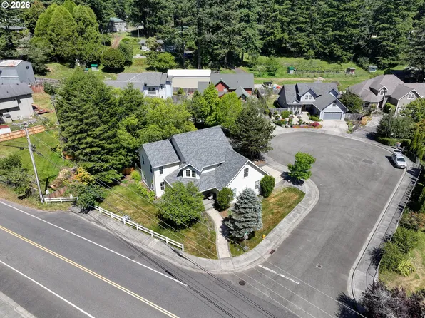 7001 Welch Ct, Brookings, OR 97415