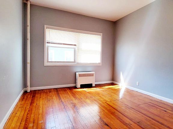 3rd image of 213 Lexington Ave #1A